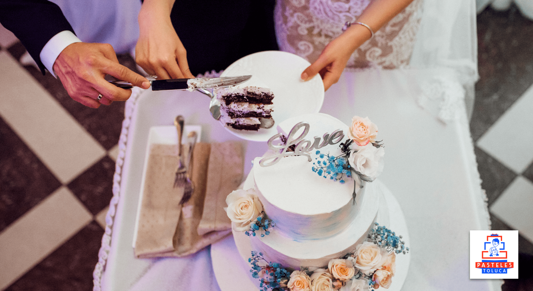 partir pastel en boda